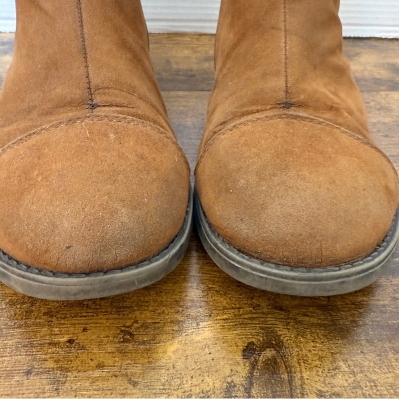 KALI Brown Tan Faux Suede Fringe Ankle Boot Size 9 Zip Up Boho Western .5” Heel - Picture 6 of 9